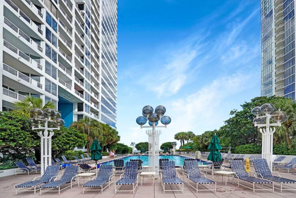 The Audrey! Penthouse With Direct Water Views! Apartment Miami Exterior photo